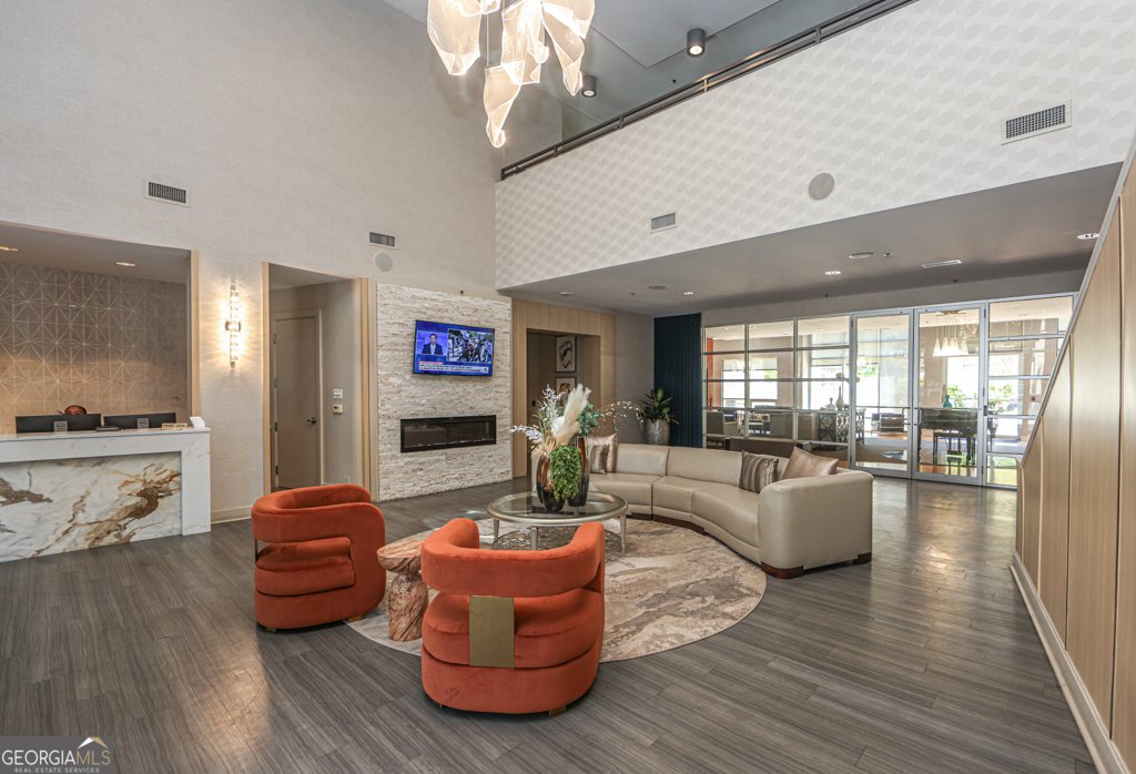 711 Cosmopolitan Drive Atlanta - 2