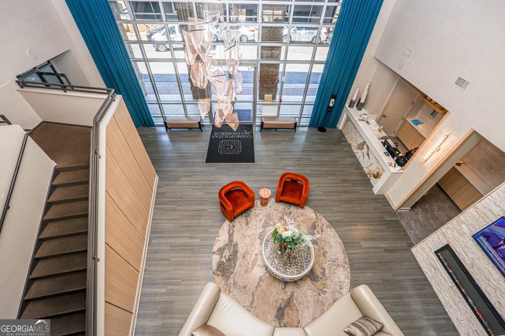 711 Cosmopolitan Drive Atlanta - 24