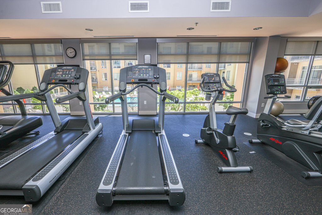 711 Cosmopolitan Drive Atlanta - 27