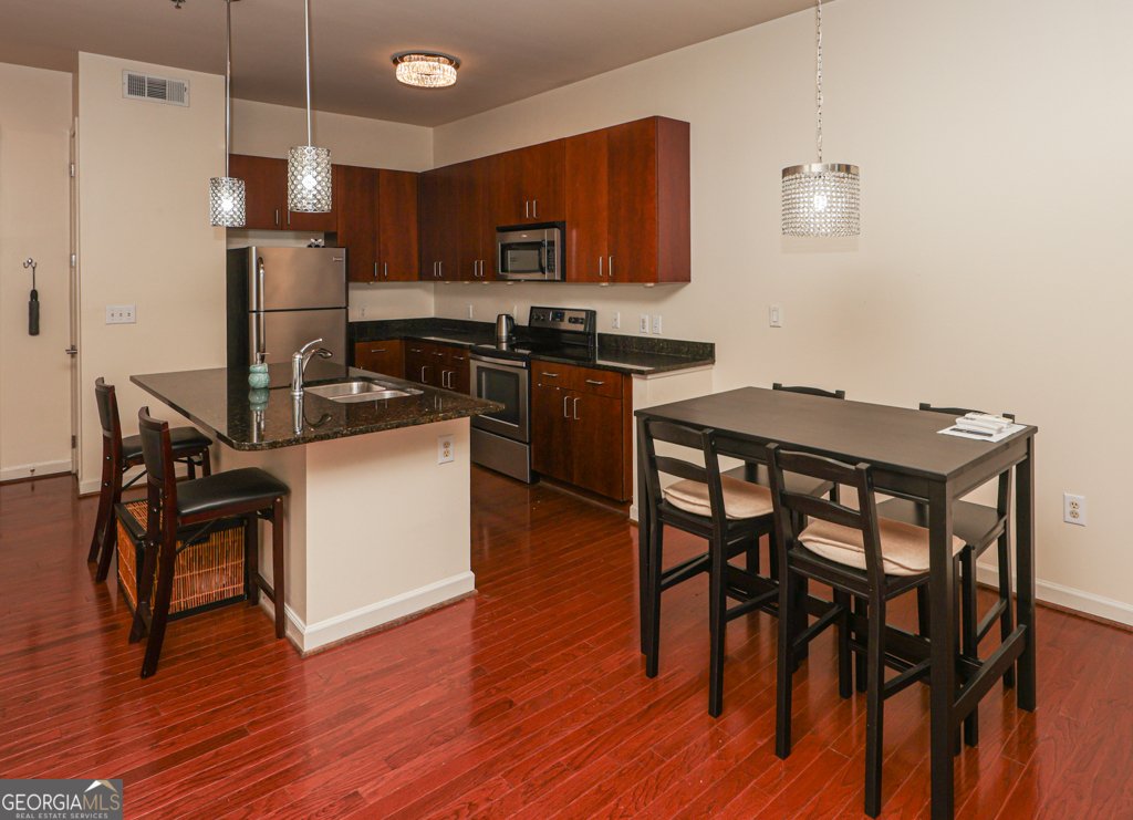 711 Cosmopolitan Drive Atlanta - 9