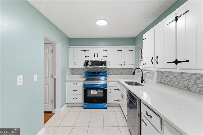 207 PARIS Drive Rome - 12