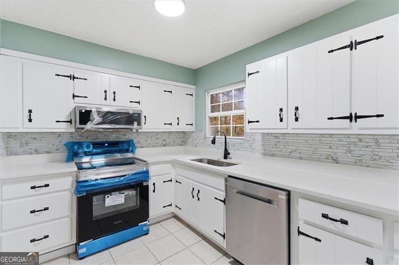 207 PARIS Drive Rome - 13