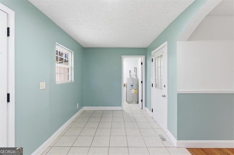 207 PARIS Drive Rome - 15