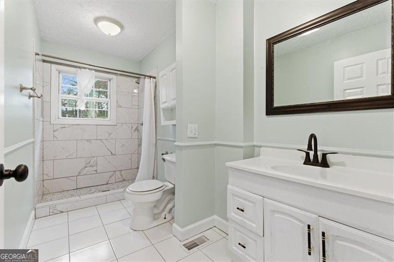 207 PARIS Drive Rome - 24