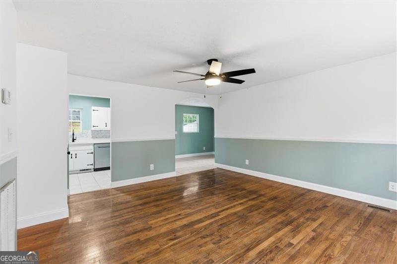 207 PARIS Drive Rome - 5