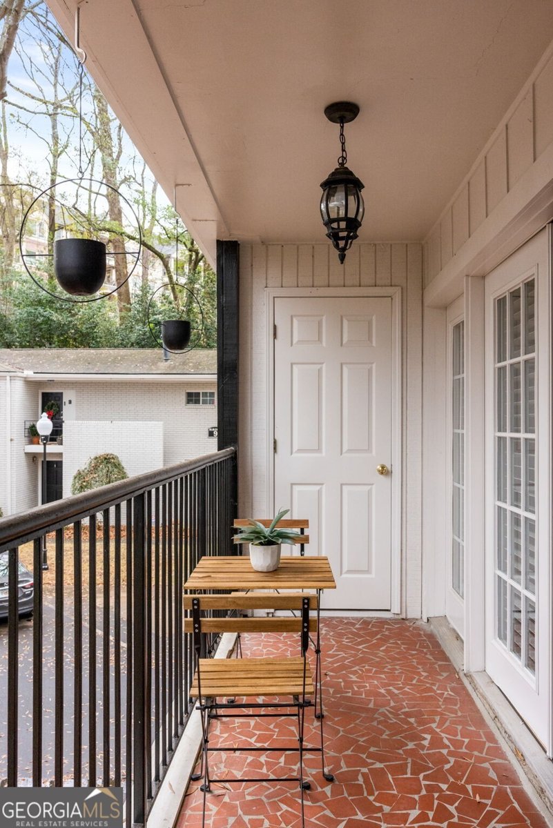 311 Peachtree Hills Avenue Atlanta - 14