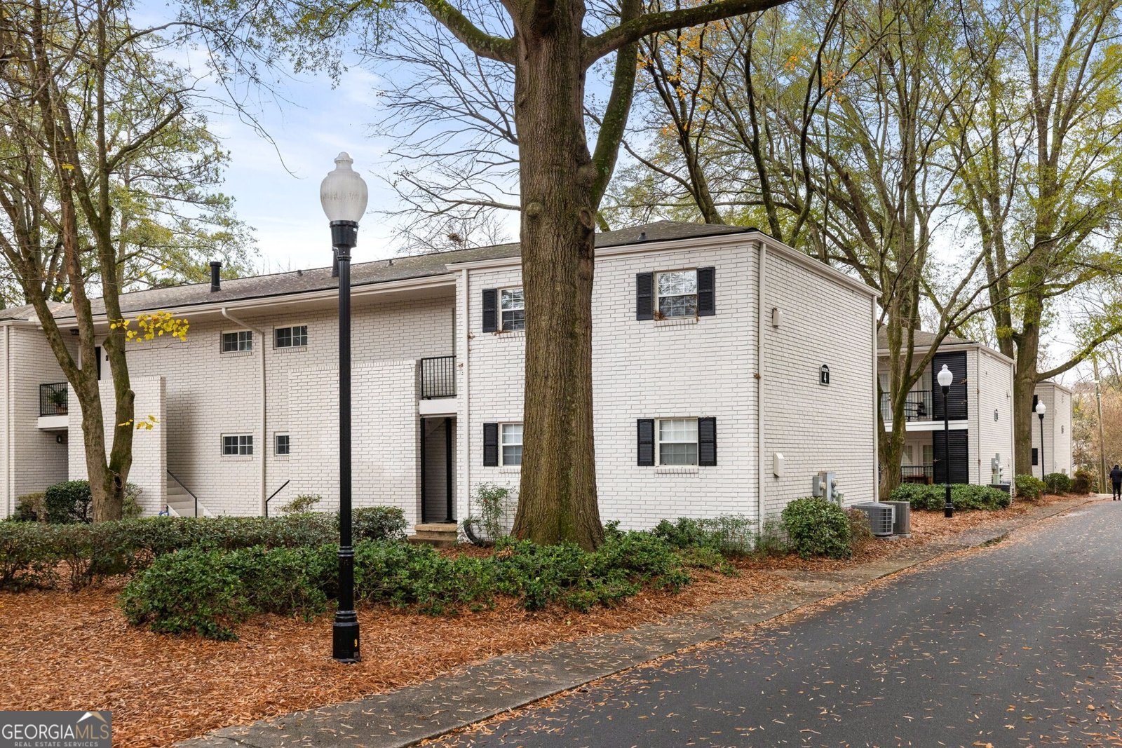 311 Peachtree Hills Avenue Atlanta - 30