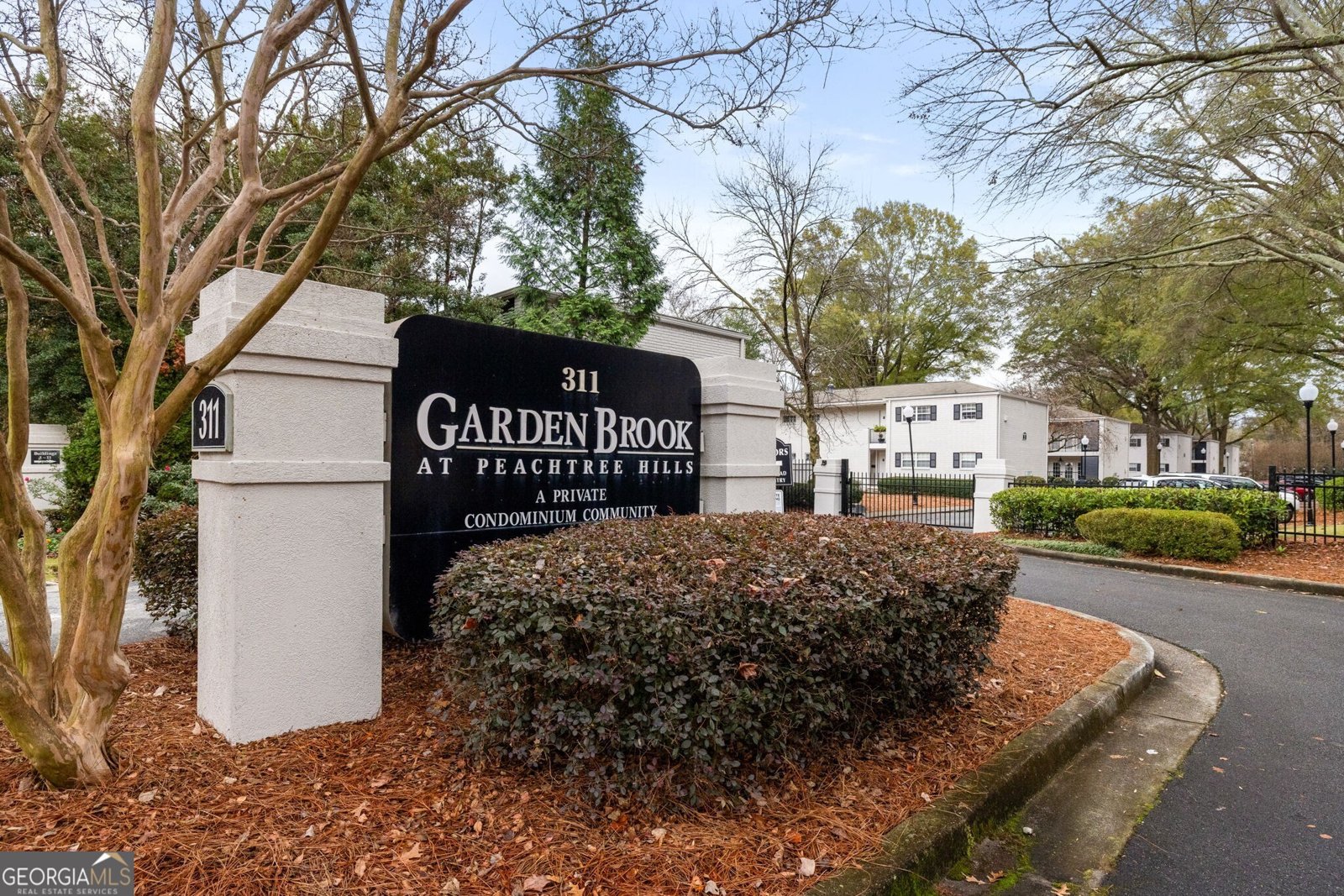 311 Peachtree Hills Avenue Atlanta - 34