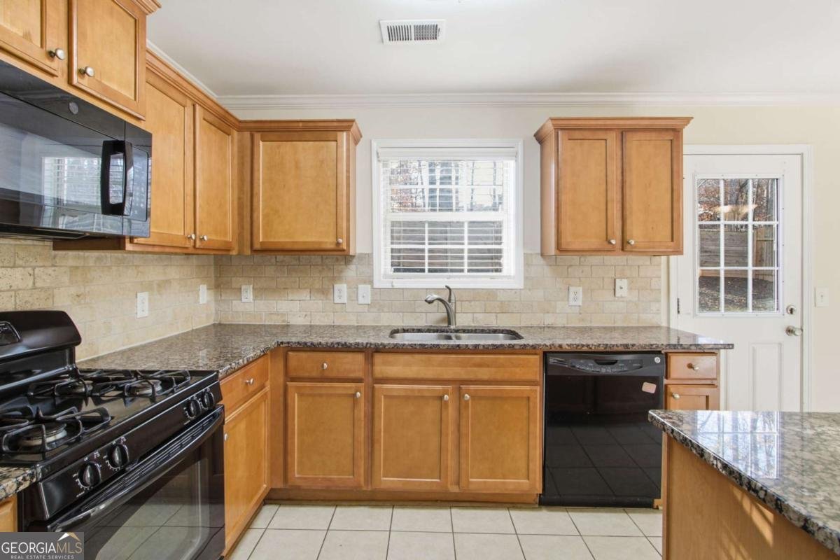 478 Commons Park Lane Tucker - 24