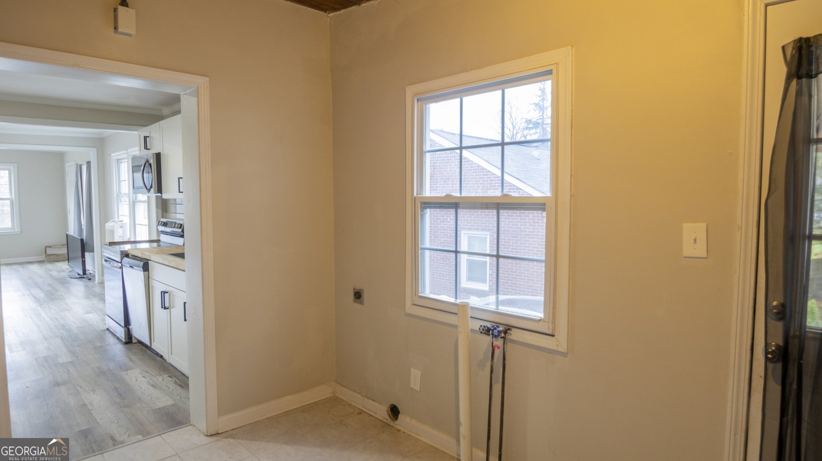 2541 Jewel Street East Point - 12