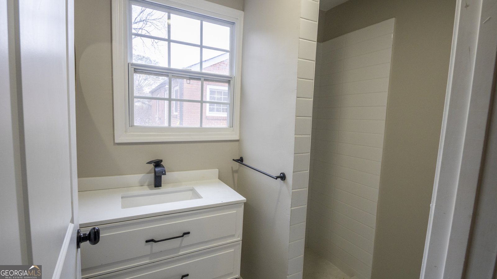 2541 Jewel Street East Point - 16