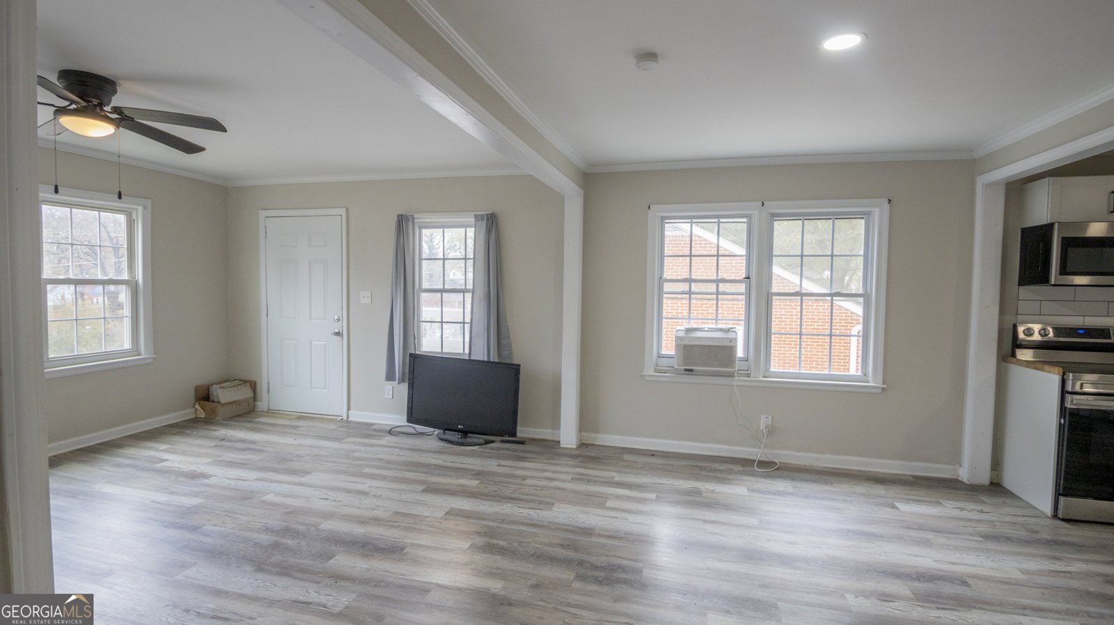 2541 Jewel Street East Point - 22