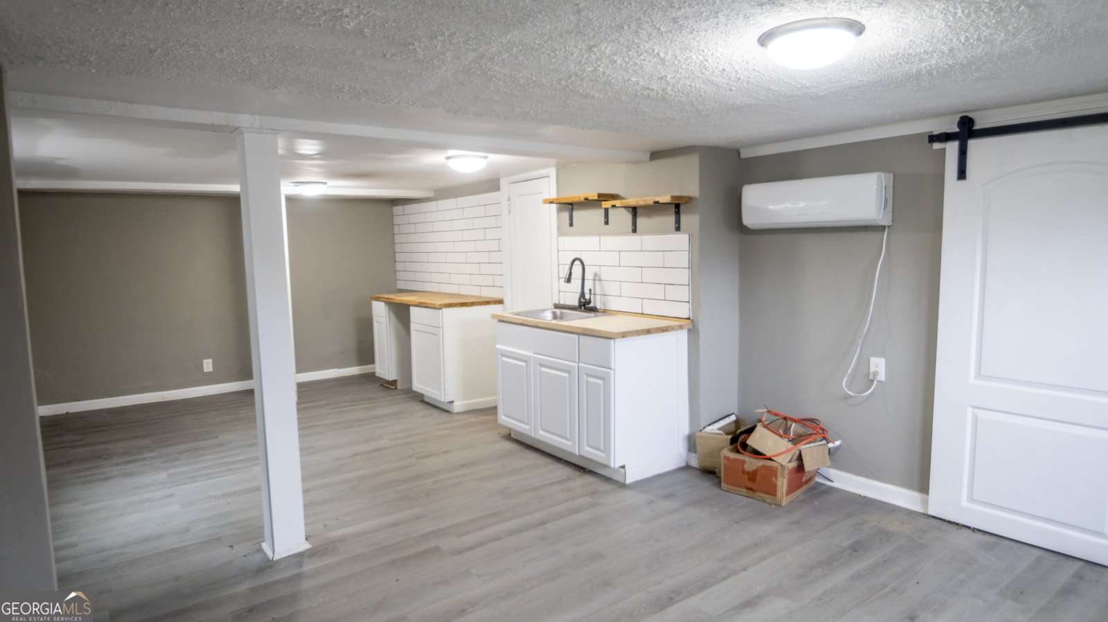 2541 Jewel Street East Point - 28