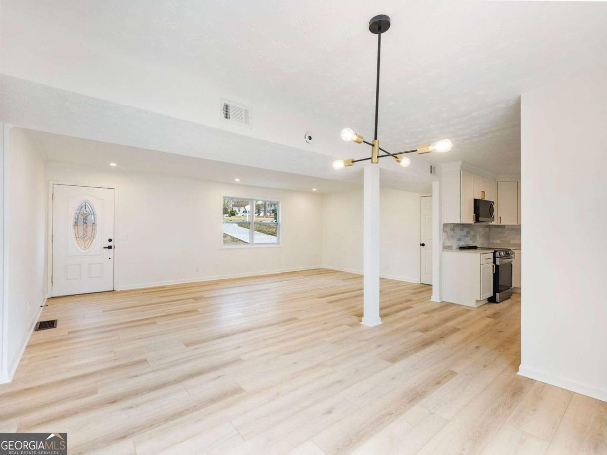 930 Woodbridge Drive Conyers - 11