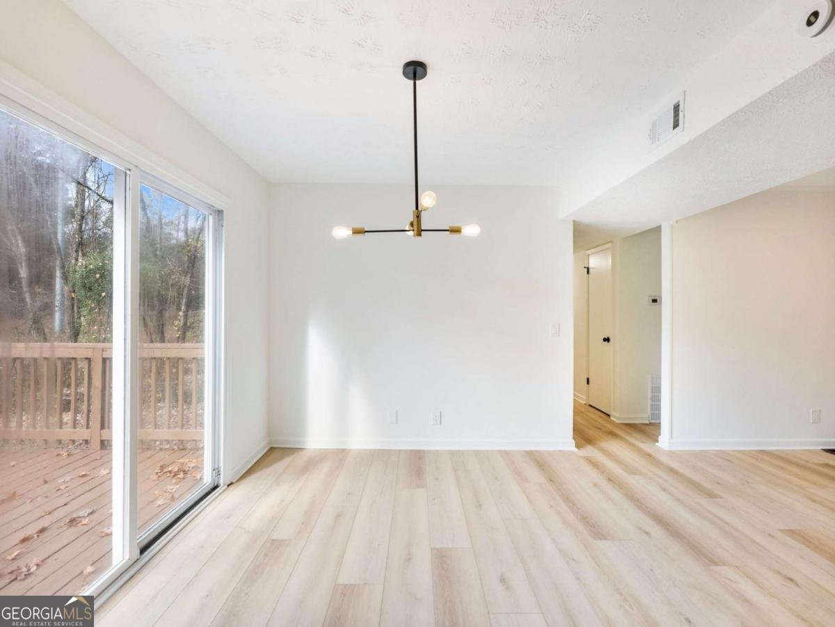 930 Woodbridge Drive Conyers - 13