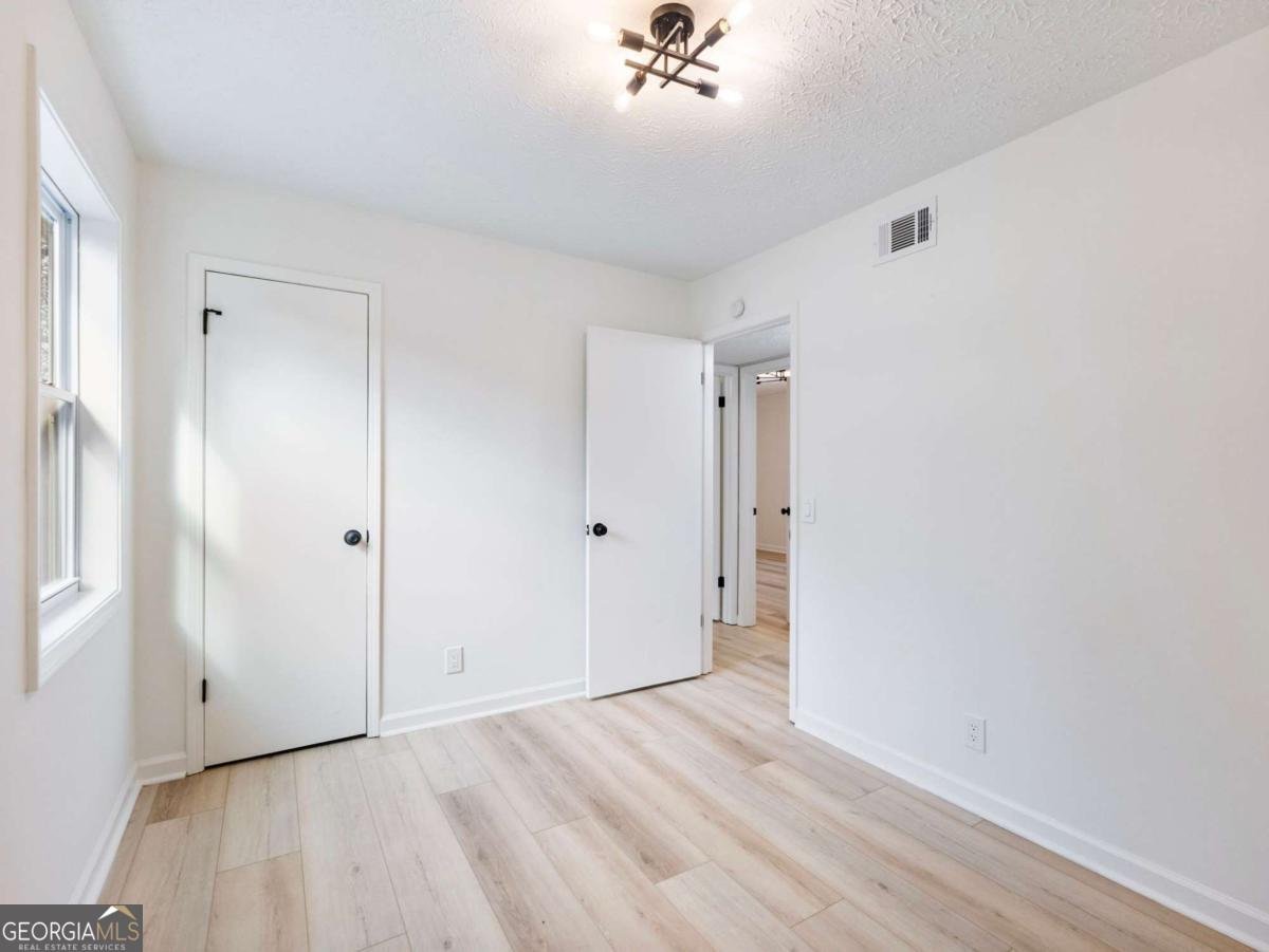 930 Woodbridge Drive Conyers - 22