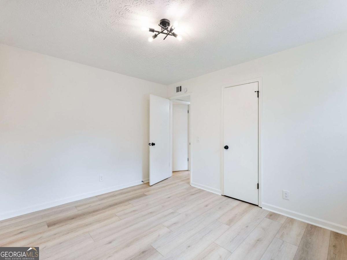 930 Woodbridge Drive Conyers - 24