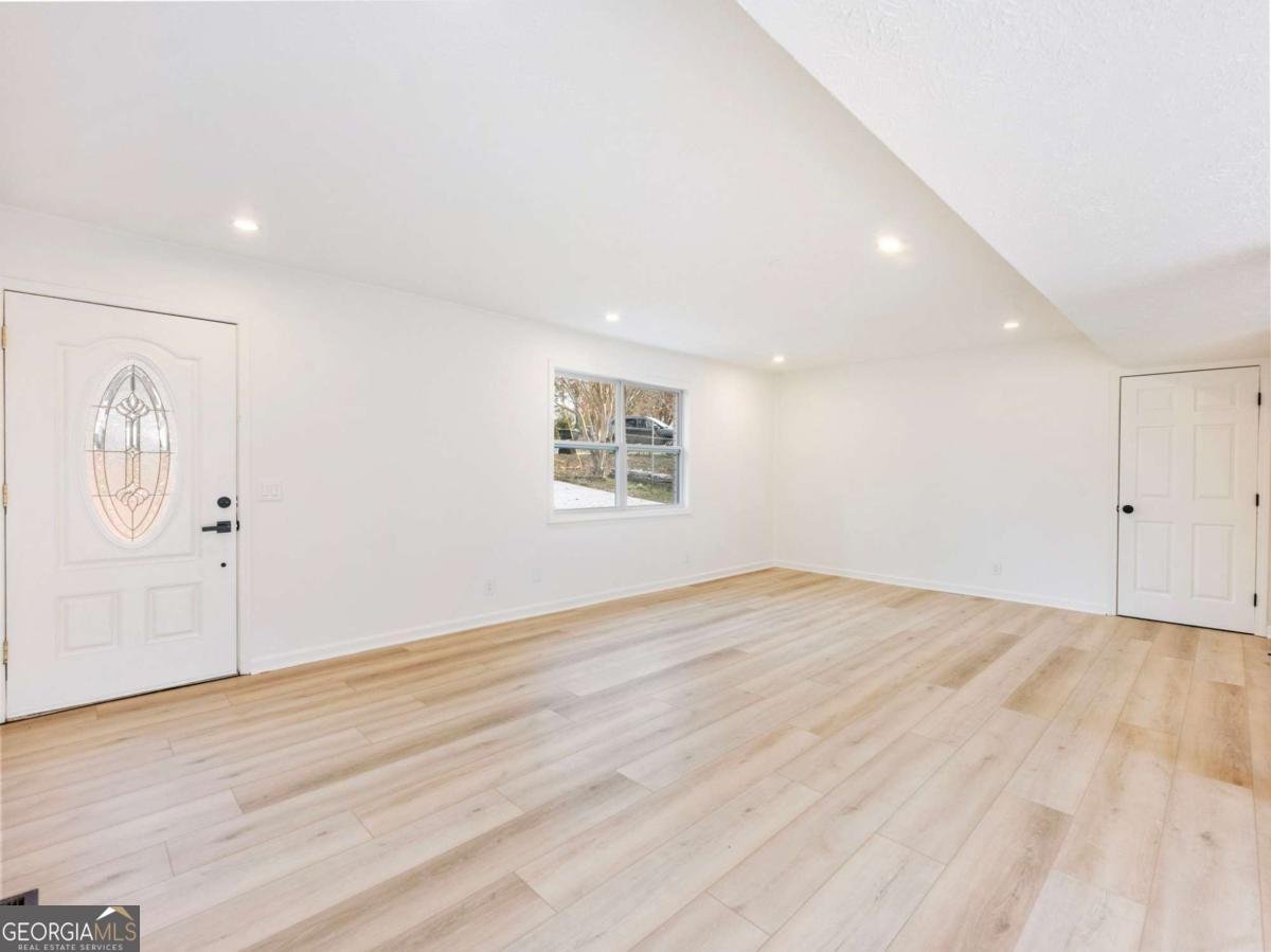 930 Woodbridge Drive Conyers - 9