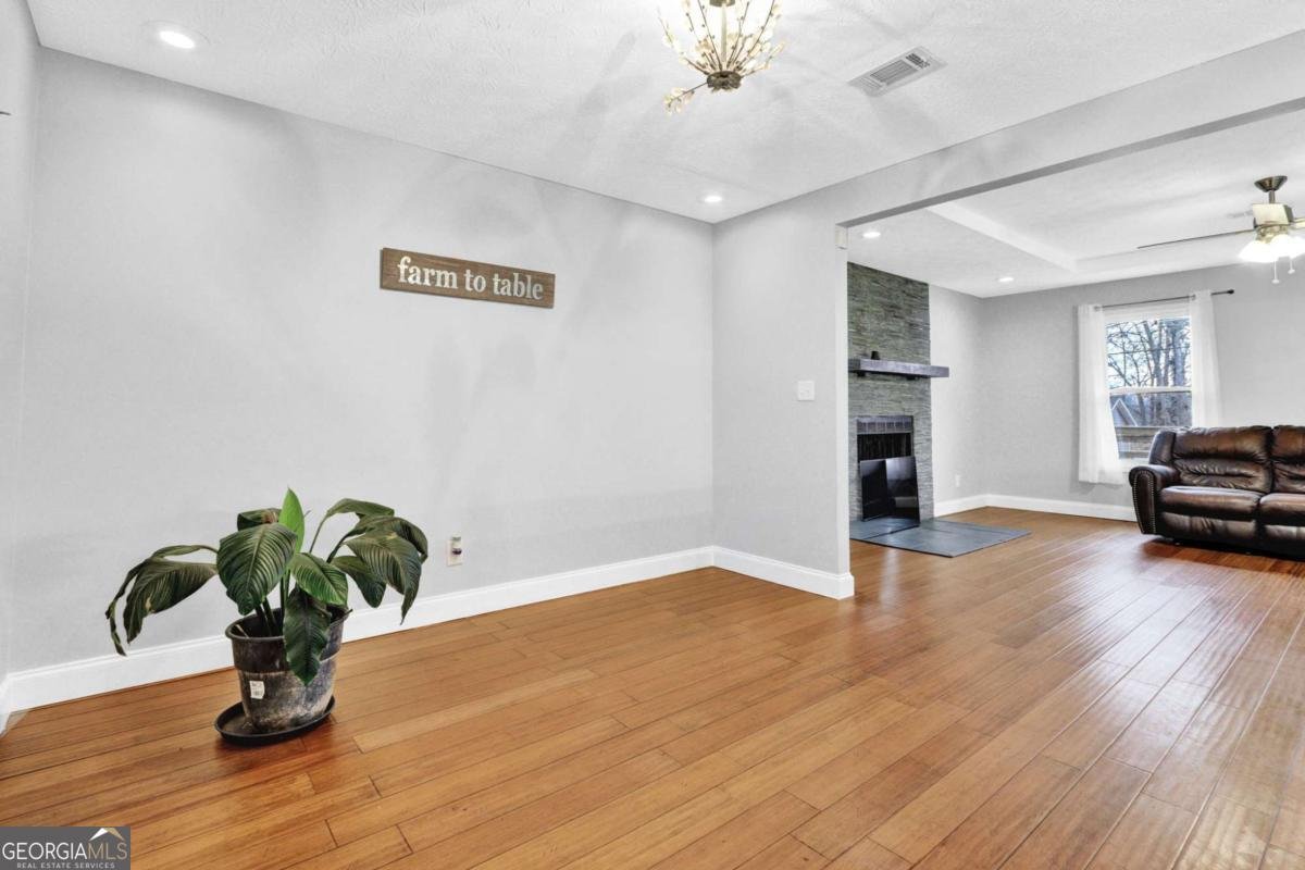 700 Pepperwood Trl Stone Mountain - 11