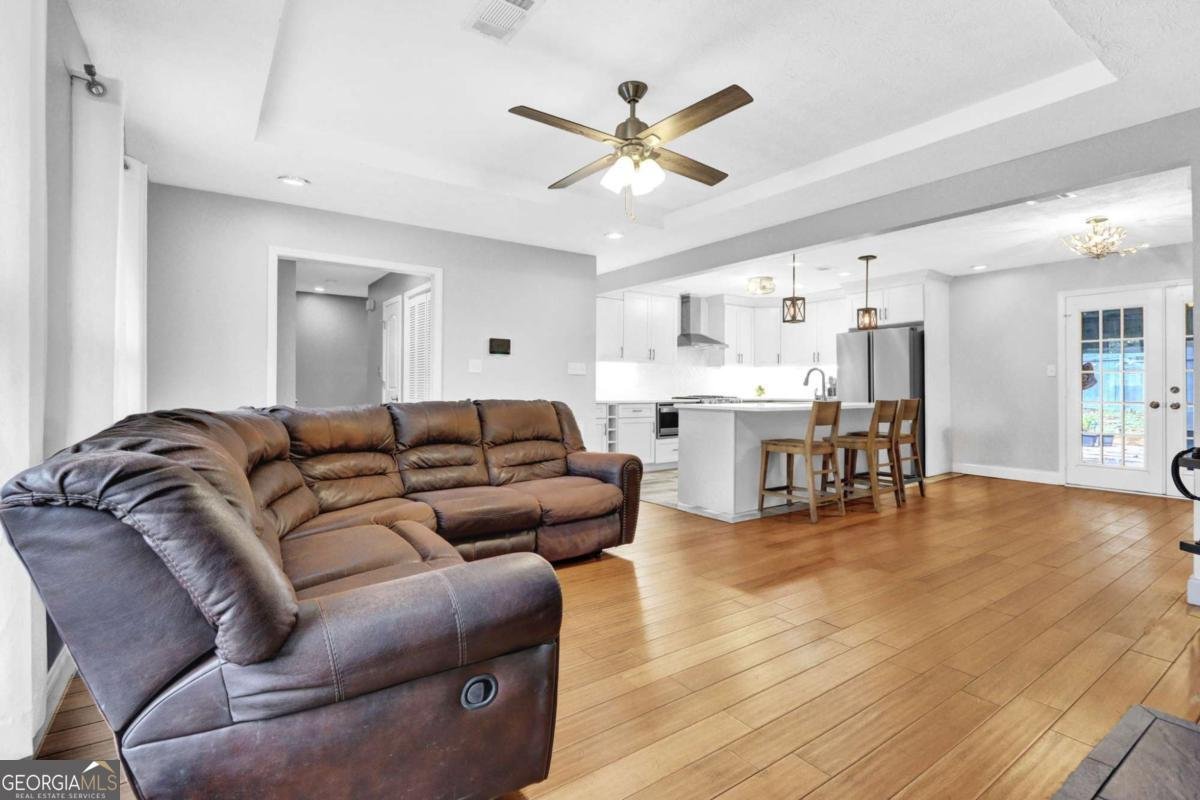 700 Pepperwood Trl Stone Mountain - 9