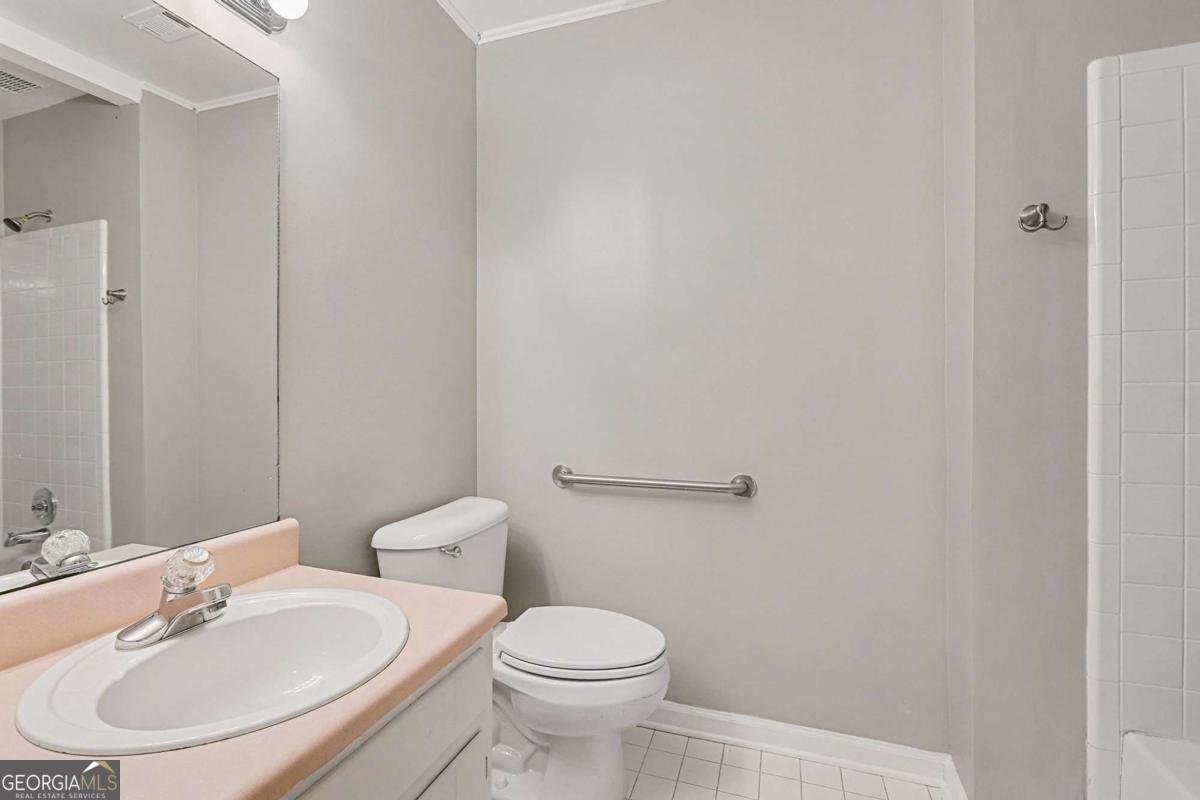 558 Dorsey Circle Lilburn - 23