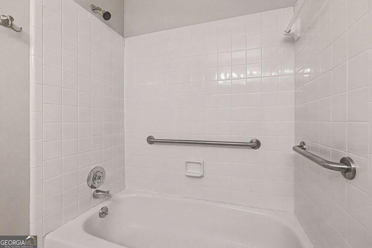 558 Dorsey Circle Lilburn - 24