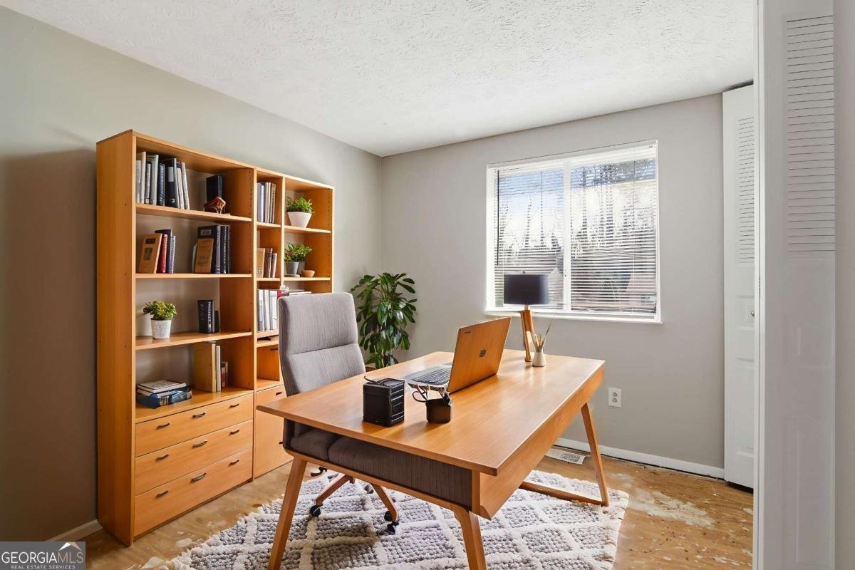 330 Hembree Forest Circle Roswell - 4