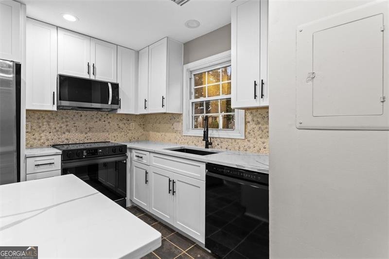 1777 TWIN BROOKS Drive Marietta - 14