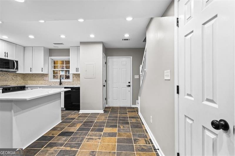 1777 TWIN BROOKS Drive Marietta - 6