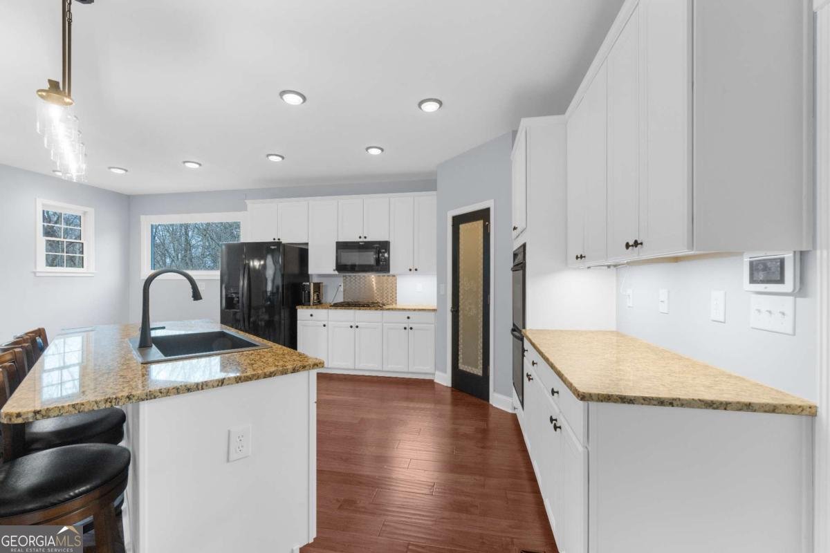 5488 Price Road Gainesville - 16