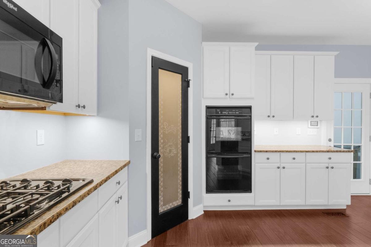 5488 Price Road Gainesville - 17