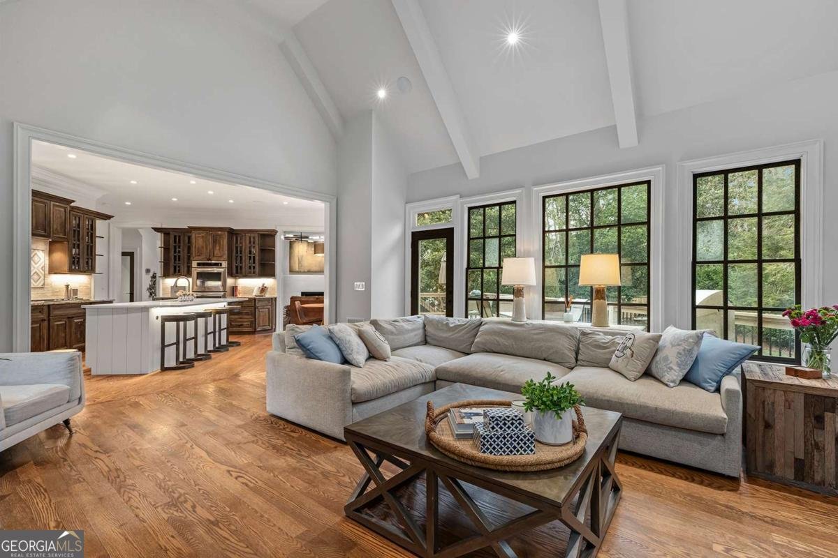 590 Windsor Parkway Atlanta - 33