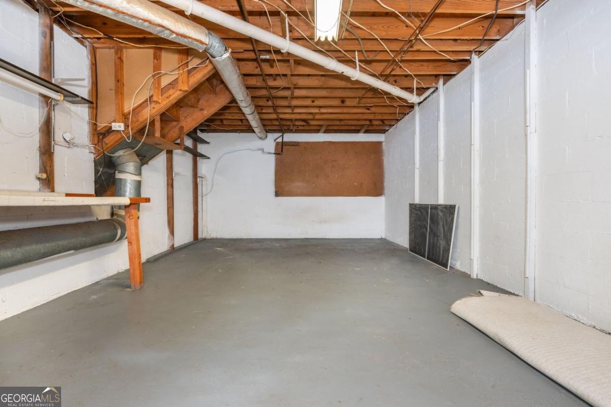 35 Simpson Drive Kennesaw - 44