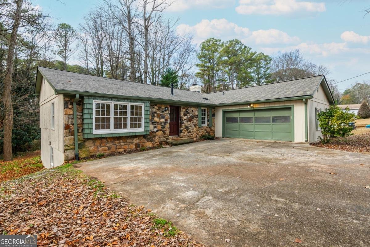 35 Simpson Drive Kennesaw - 53