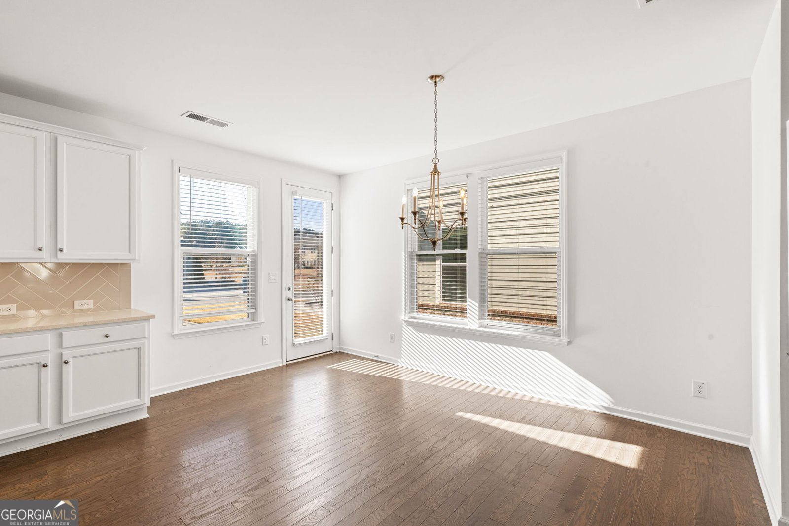 4734 Dewitt Drive Duluth - 16