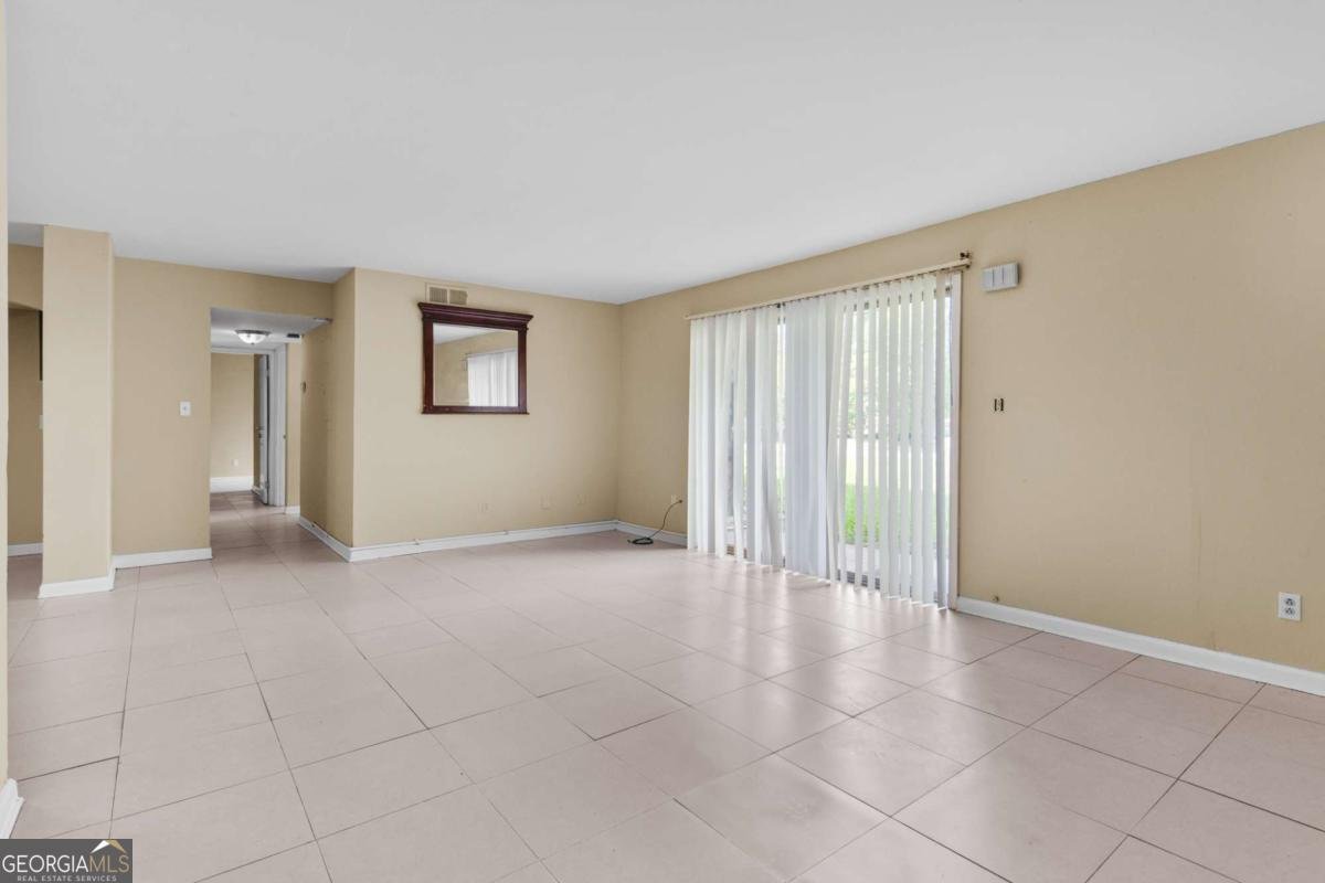 124 Camelot Drive Atlanta - 3