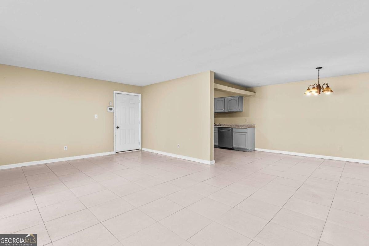 124 Camelot Drive Atlanta - 4