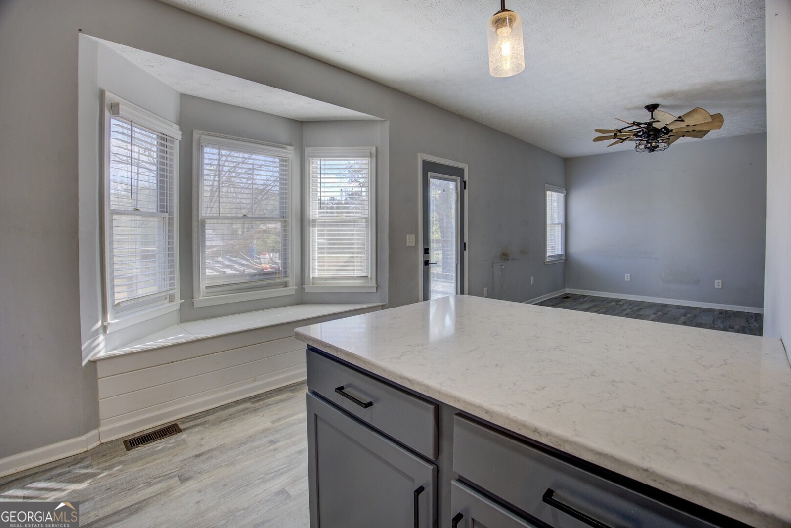 22676 Highway 11 Mansfield - 21