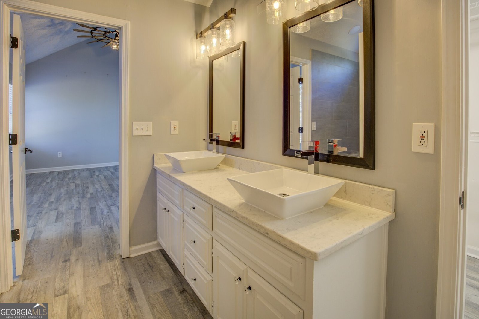 22676 Highway 11 Mansfield - 32