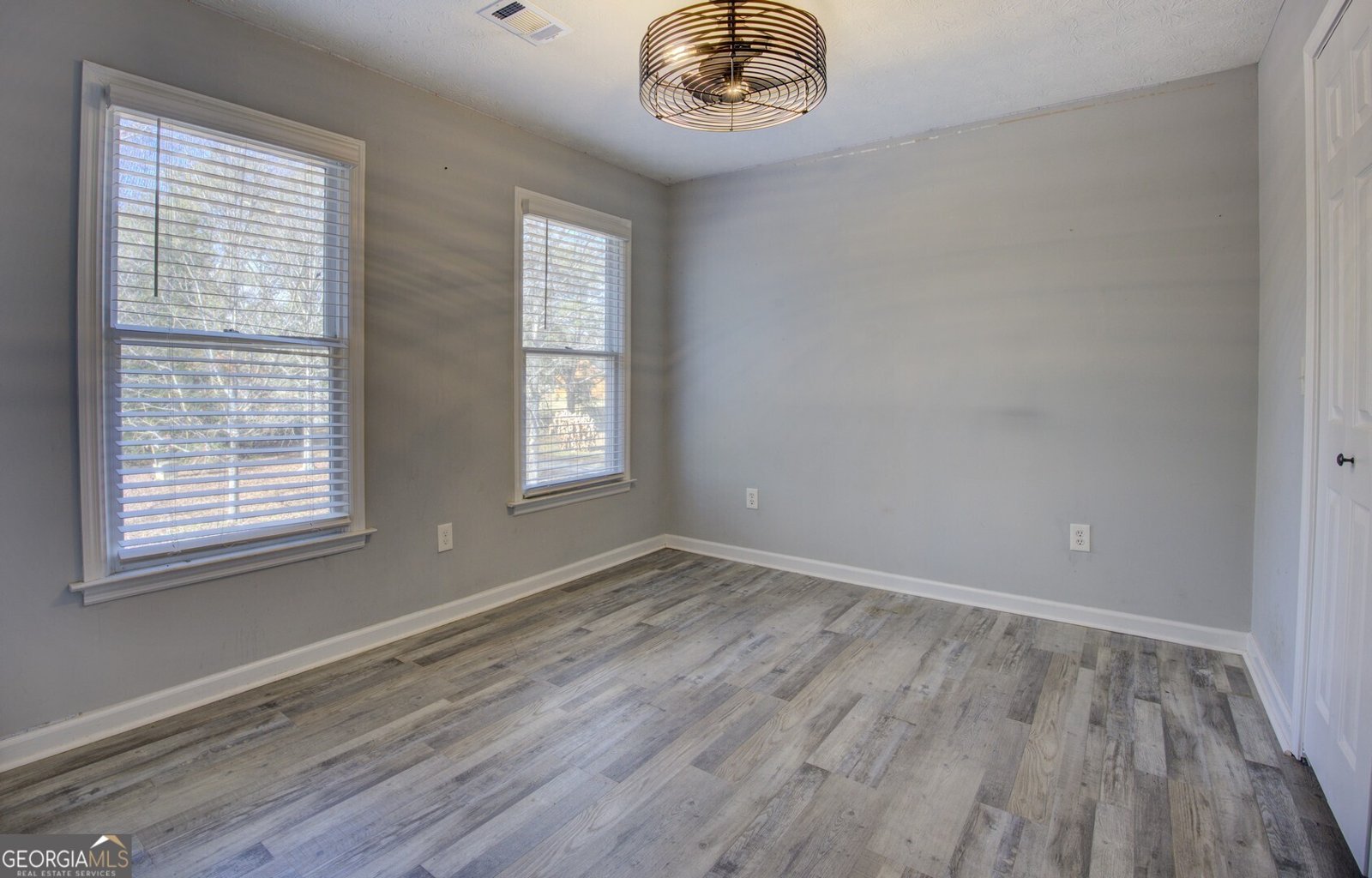 22676 Highway 11 Mansfield - 37