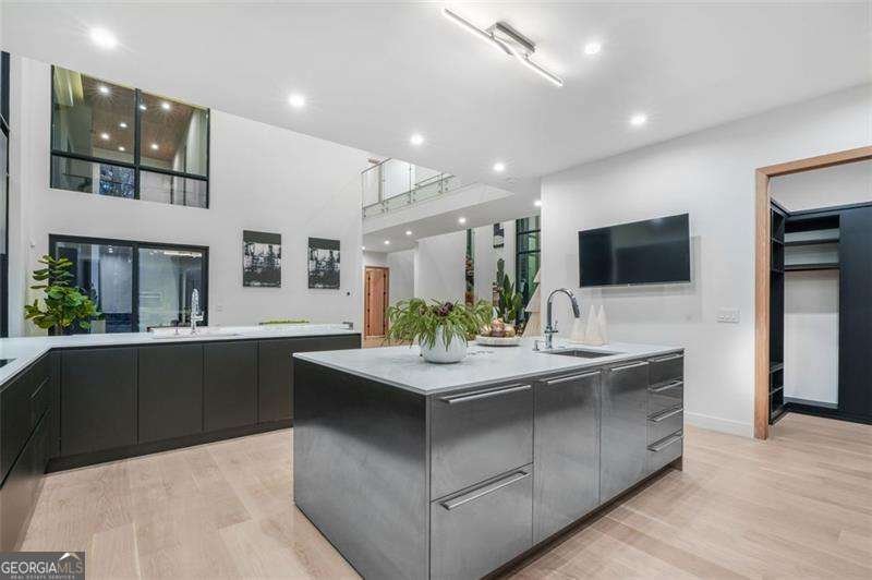 1736 COX Road Roswell - 20