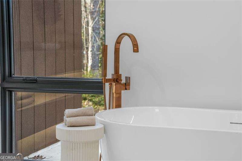 1736 COX Road Roswell - 50