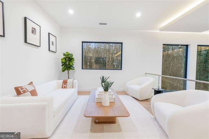 1736 COX Road Roswell - 59