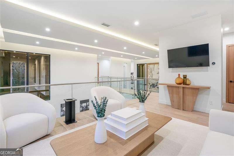 1736 COX Road Roswell - 61