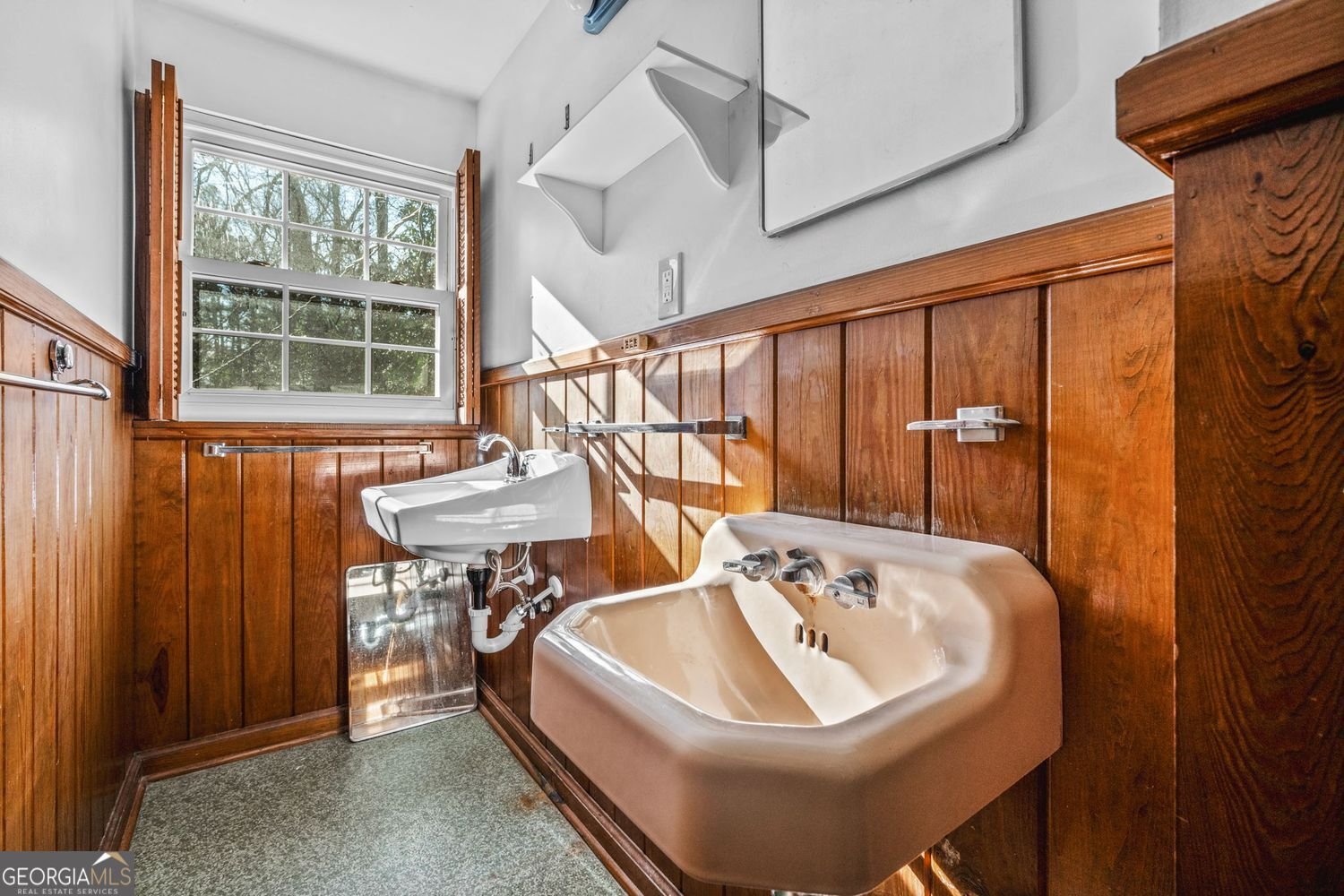 351 Woodland Drive Marietta - 38