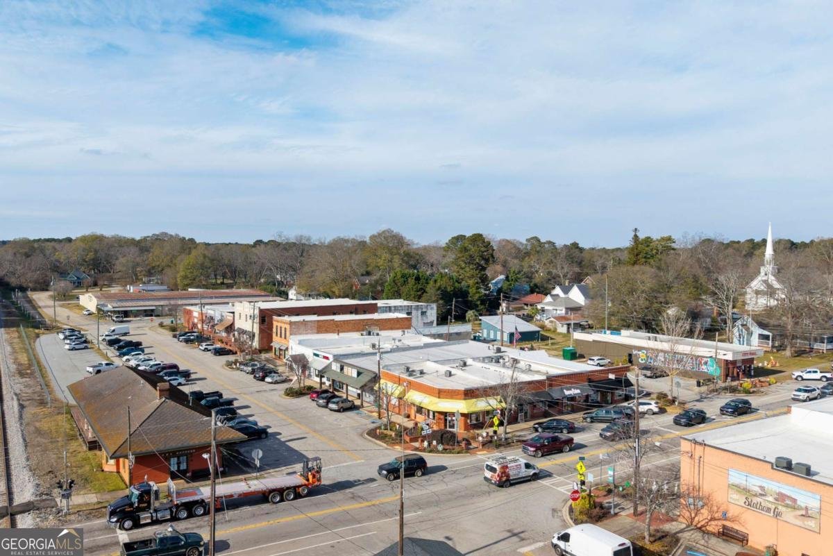 235 First Street Statham - 34