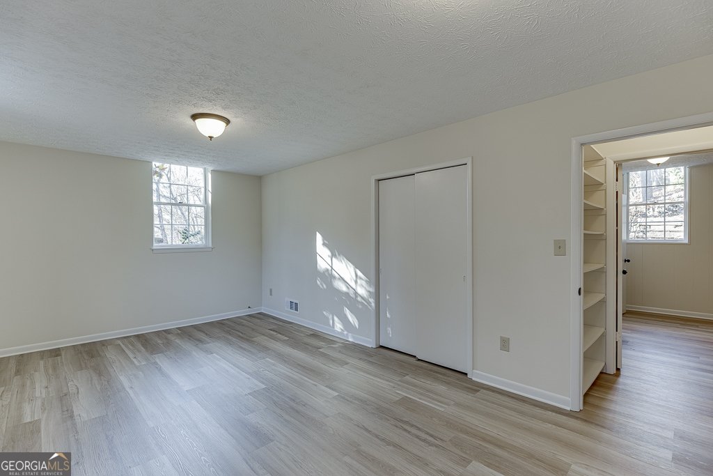 470 Woodland Drive Gainesville - 33