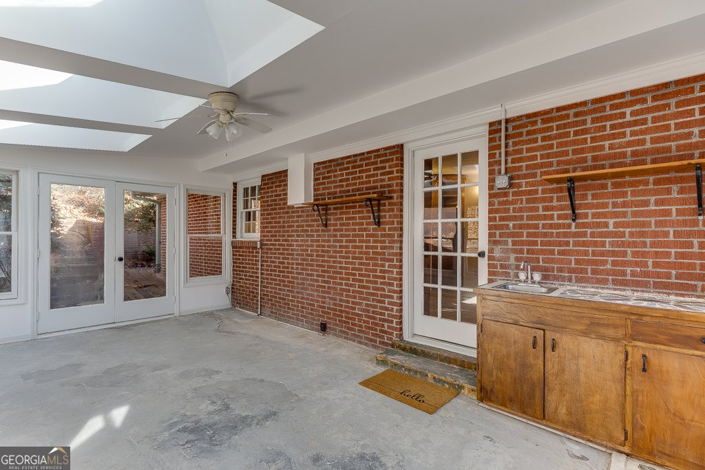 470 Woodland Drive Gainesville - 37