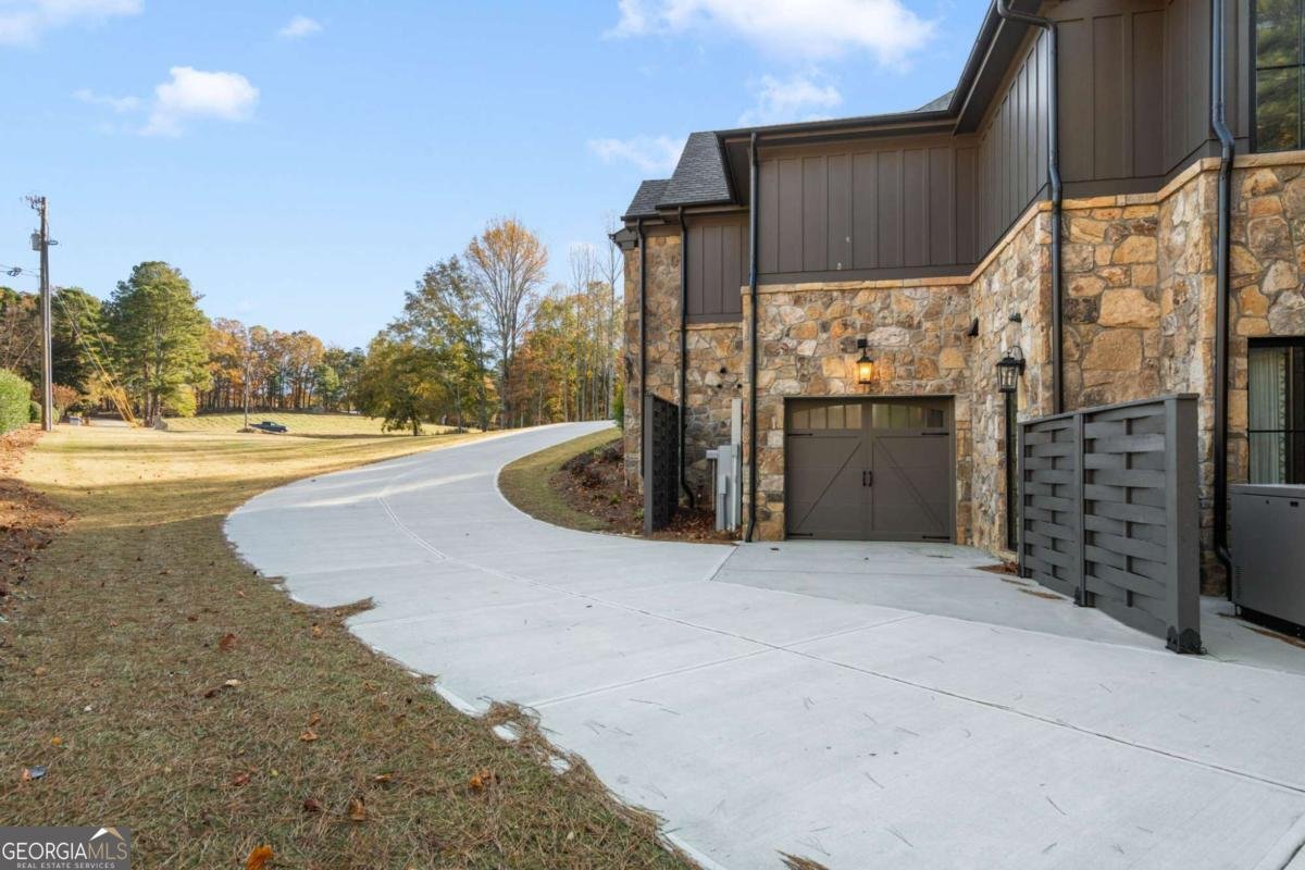 6091 GC Crow Road Flowery Branch - 85