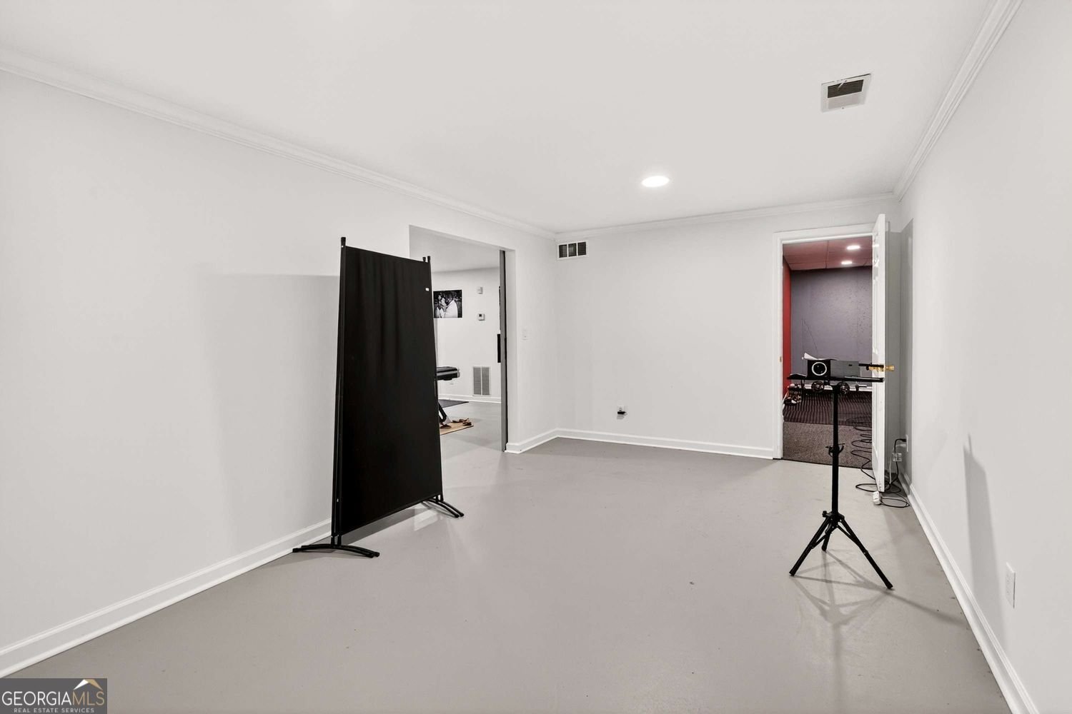 408 Strathmore Drive Sharpsburg - 32